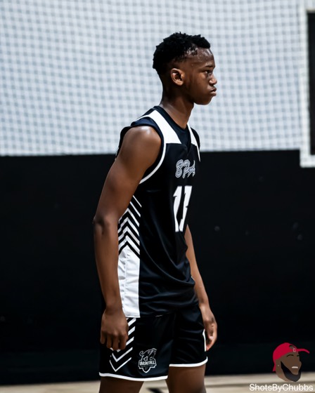 17U Black Spring 2026 photo 13