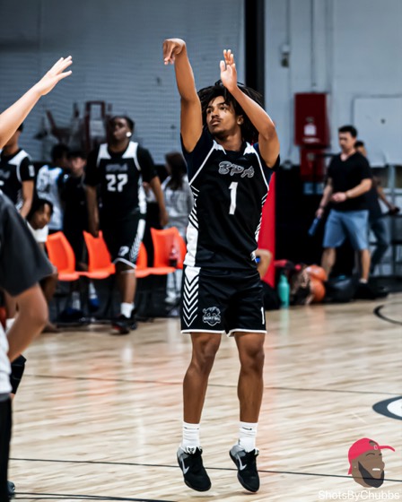 17U Black Spring 2026 photo 23